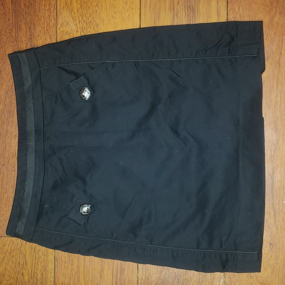 E. Land skirt (t9)